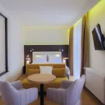 Bella Guest house 3*