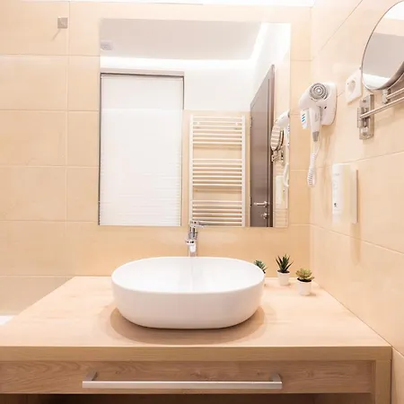 Bella Guest house 3*